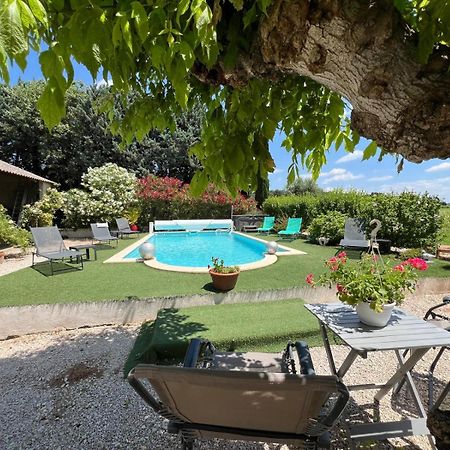 Villa Mas des Coudoulières avec piscine et jacuzzi à Roquemaure  Extérieur photo