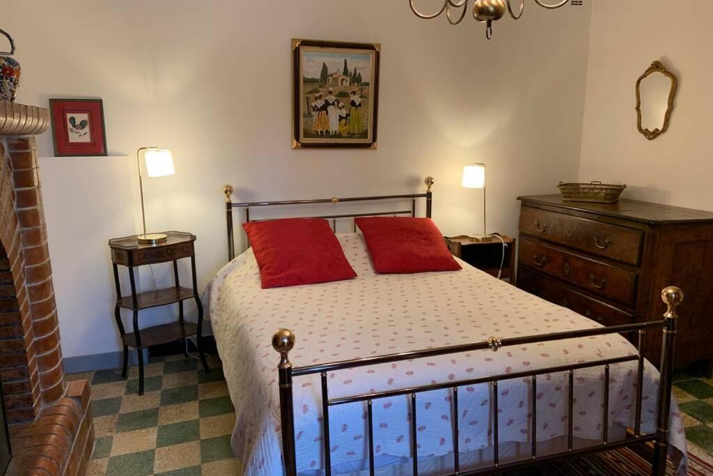 Villa Mas des Coudoulières avec piscine et jacuzzi à Roquemaure  Extérieur photo