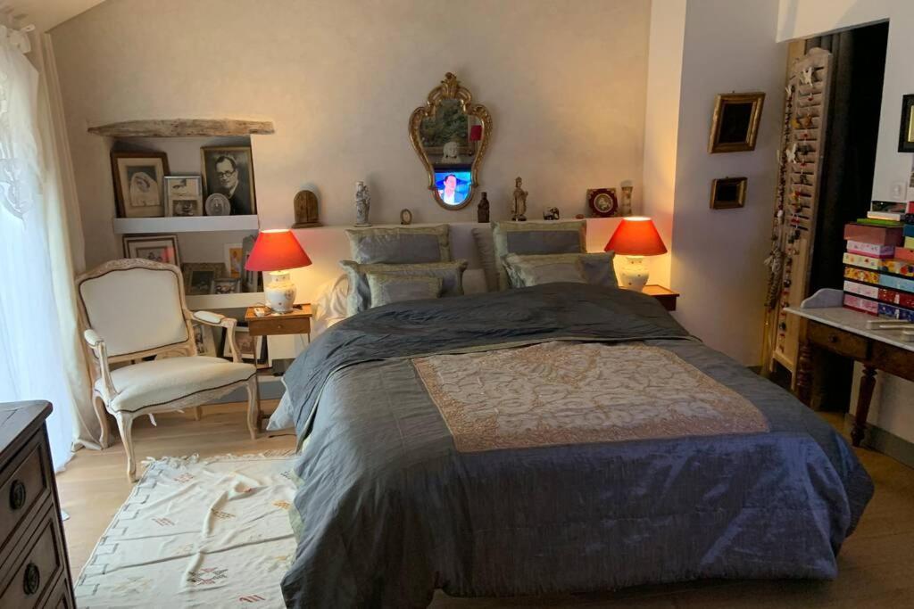 Villa Mas des Coudoulières avec piscine et jacuzzi à Roquemaure  Extérieur photo